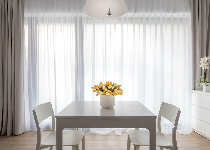 דירה Milky House